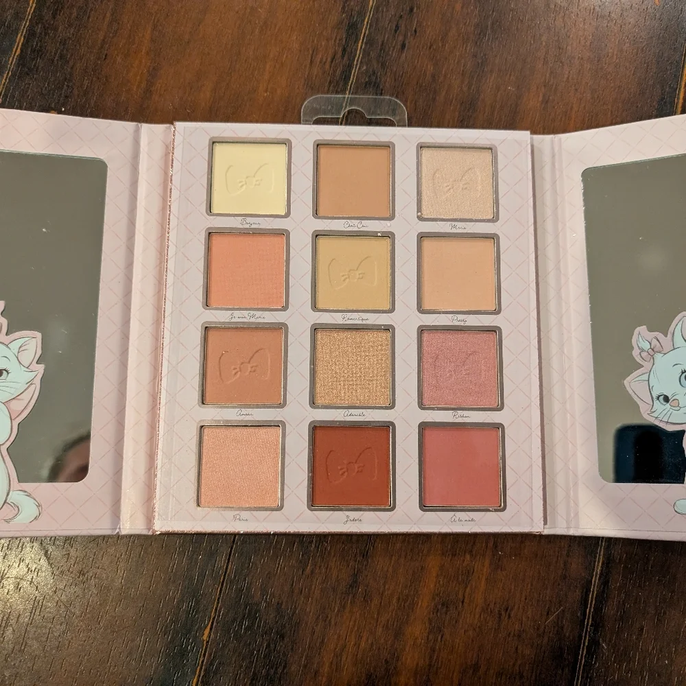New ARISTOCATS Marie MAKEUP BUNDLE !!